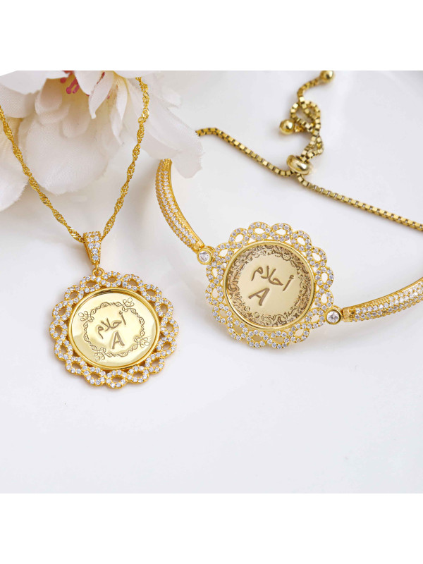 طقم انفنتي ملكي فضة عيار 925 بإسم وحرف مرصع بالكريستال #260